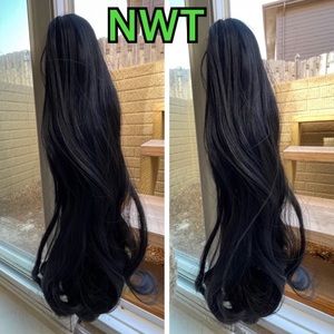 NWT 20” black #1B Ariana long thick clip drawstring ponytail beach wave ends